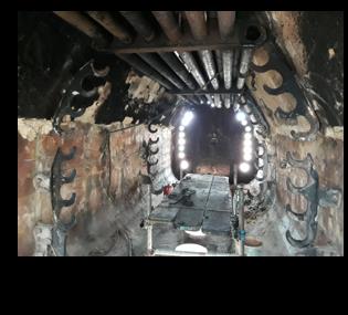 Inspección e intervención interna de horno con evidencia de condición refractaria.